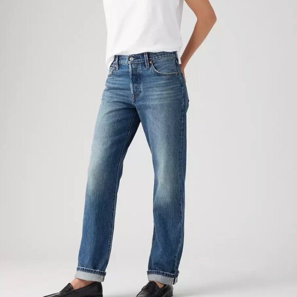 Levi’s 501® ‘90s Selvedge Women’s Jeans NWT 27x32 “Get On Board” Medium Wash - Picture 1 of 6